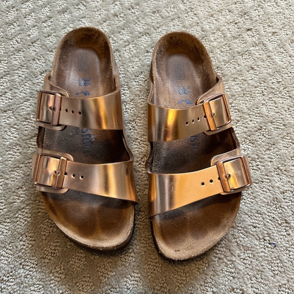 Birkenstock Arizona Rose Gold Metallic Sandals